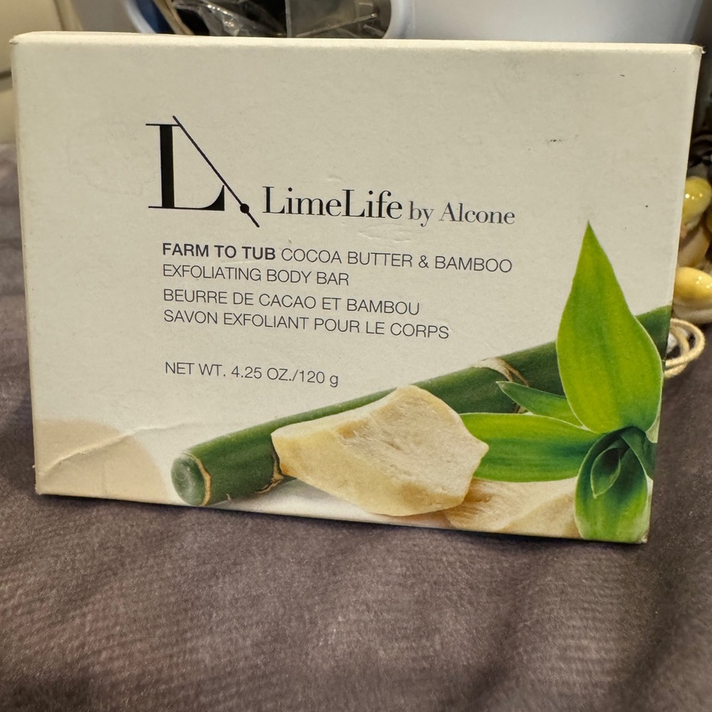 LimeLife by‎ Alcone Cocoa Butter & Bamboo Exfoliating Body Bar -4.25 oz -120g